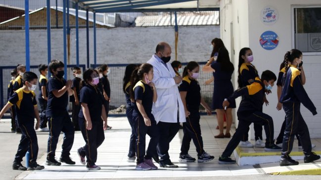 Colegio de Profesores: No más allá del 5 % de los estudiantes llegaron a sus escuelas