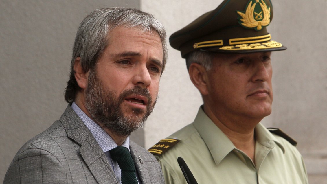 Blumel y Rozas fueron sobreseídos de causa por presunto espionaje policial
