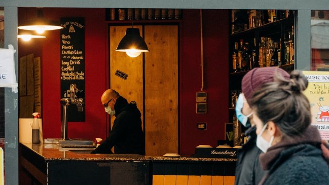 Jefe pagó sueldo a empleados pese a cierre por cuarentena: Quiso volver y tenían otro trabajo