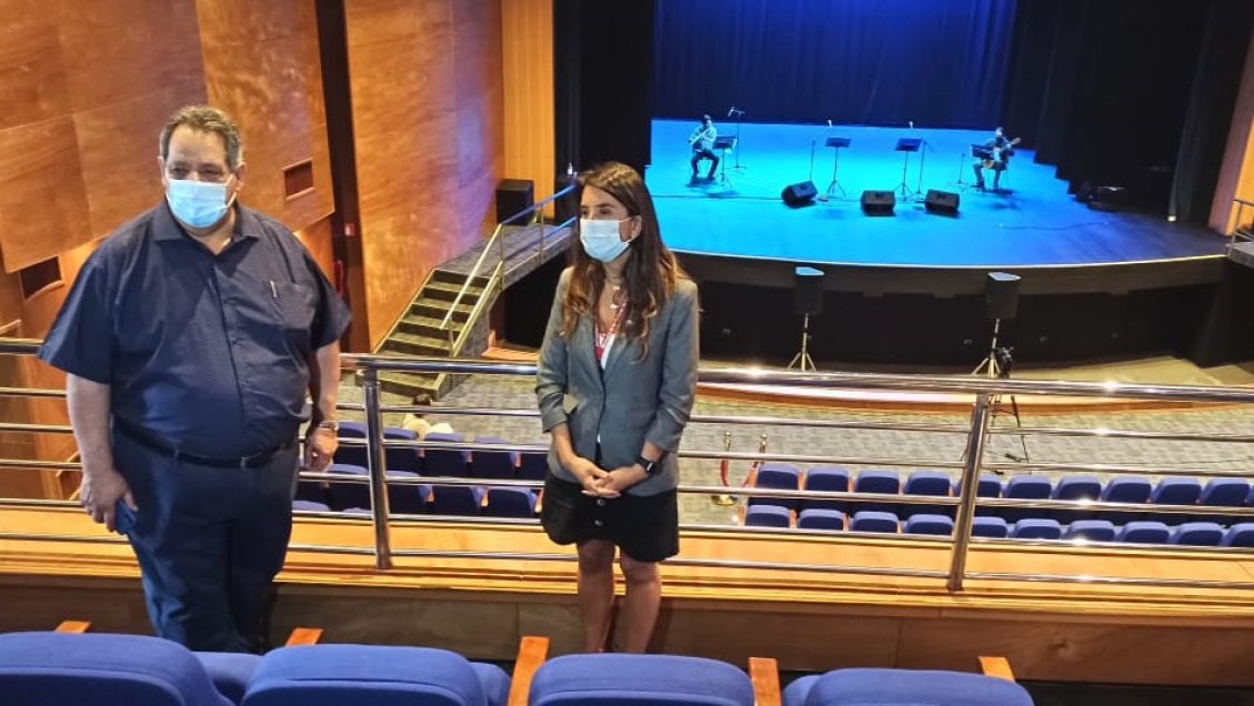 Teatro Municipal de Chillán incorpora fibra óptica y se une a red nacional de centros culturales