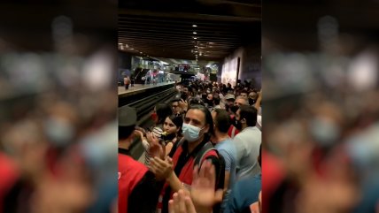   Trabajadores de Metro protestan en la Estación La Moneda 
