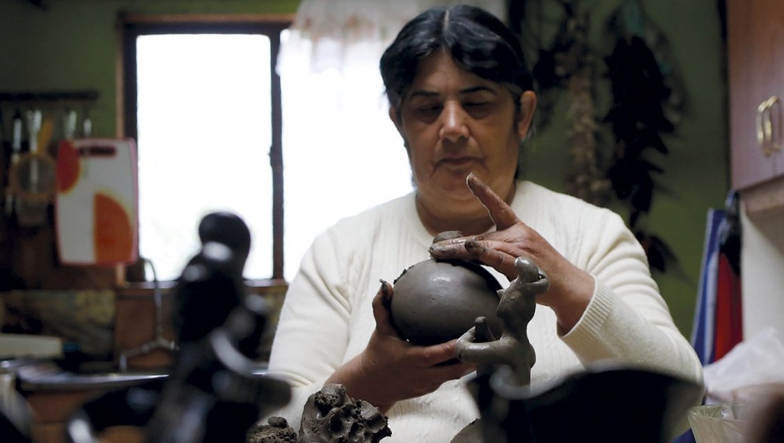 Enviarán expediente sobre alfareras de Quinchamalí a la Unesco para salvaguardar la actividad