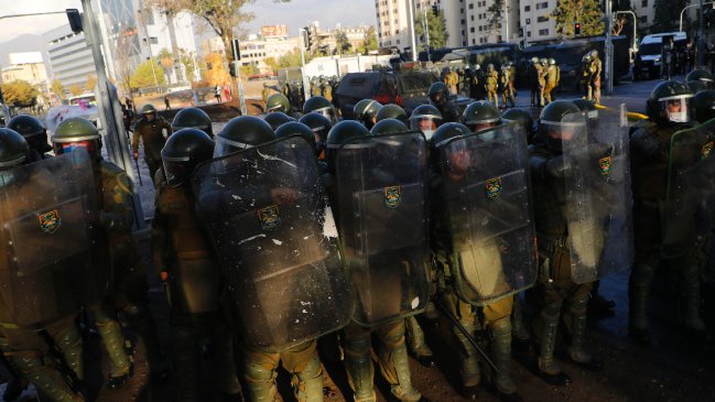 Carabineros mantendrá a más de mil efectivos cada viernes en Baquedano