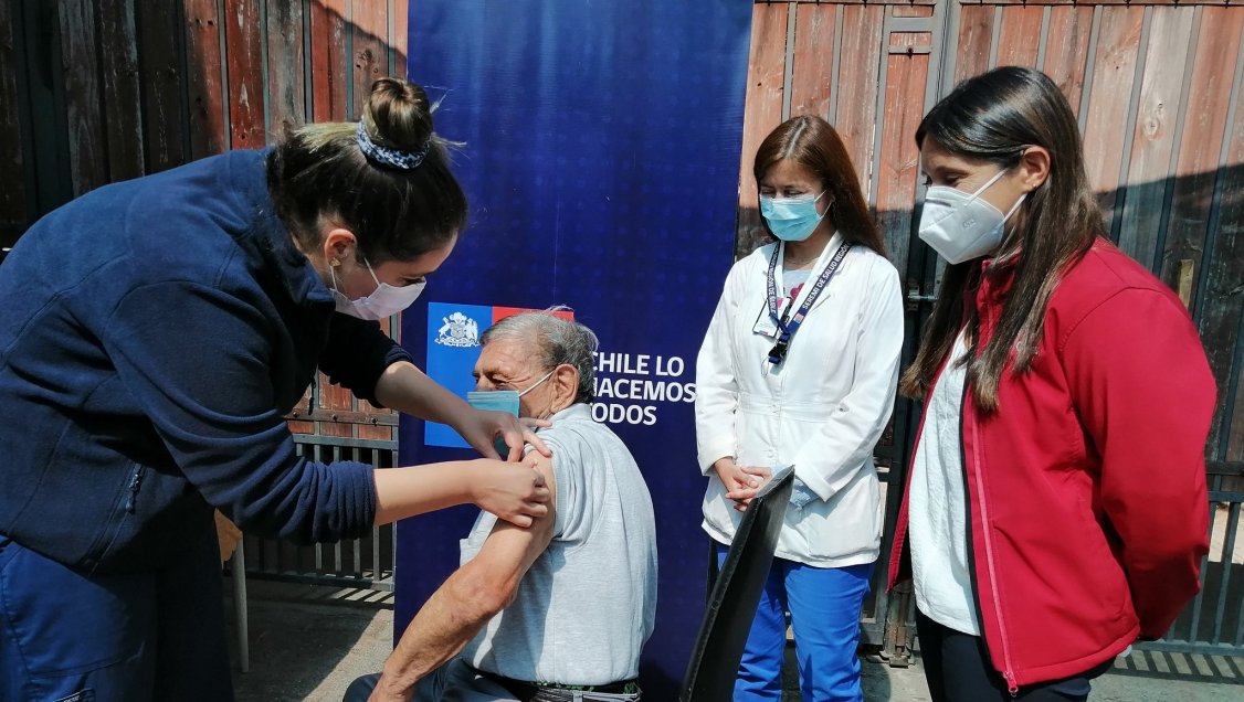 Ñuble lidera proceso de vacunación de personas en situación de calle