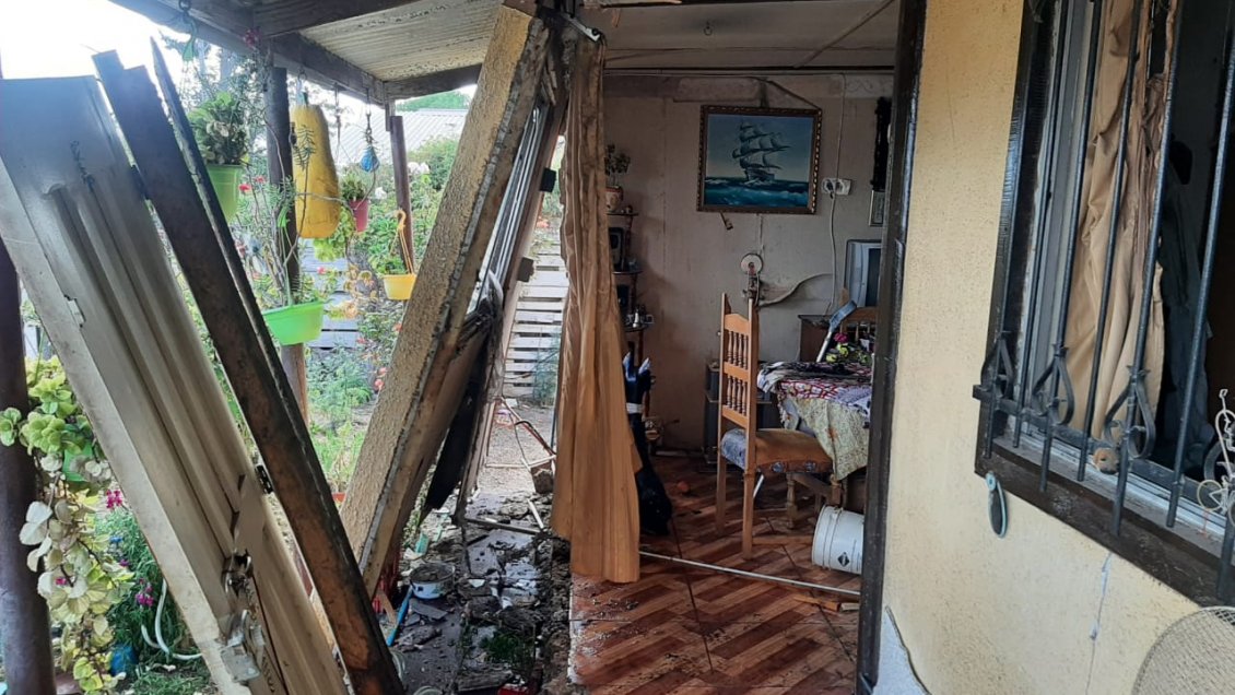 Explosión al interior de una casa dejó con graves quemaduras a anciano de 91 años