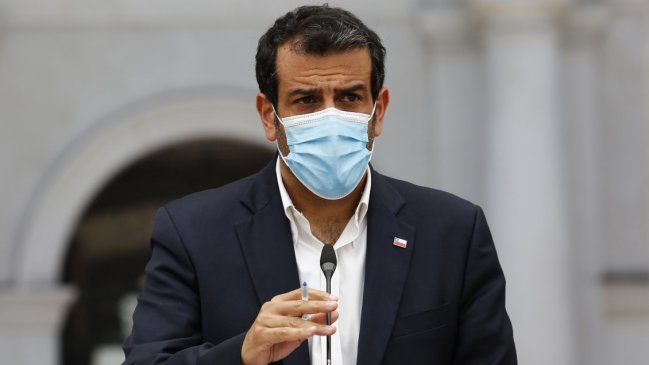 Ministro Delgado fue dado de alta tras evolucionar bien del Covid-19: Se mantendrá en cuarentena