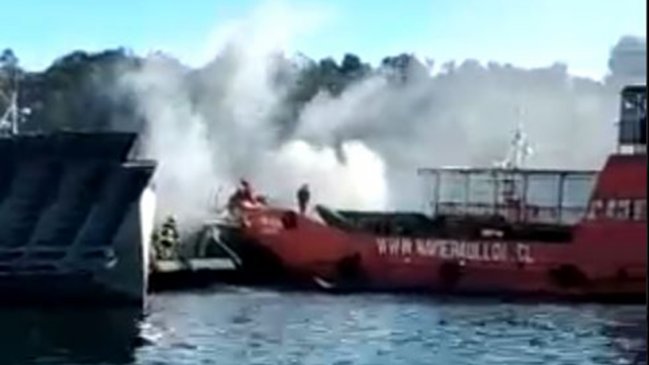 Lancha se incendió mientras navegaba por canal de Dalcahue