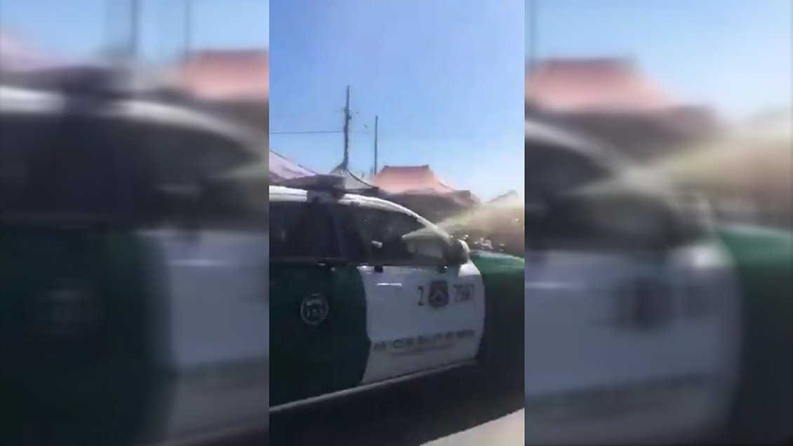 Indignación causan registros de carabineros lanzando gas pimienta en feria de Puente Alto