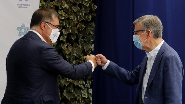 Lavín y Desbordes alistan propuesta económica 