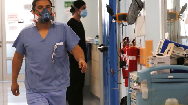 Detectan a paciente de Covid-19 con la variante británica: Colmed criticó medidas tardías