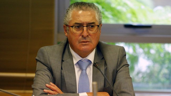 Jorge Pizarro: Una constitución blanca o negra será rechazada en el plebiscito de salida