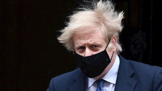 Johnson atribuyó el éxito de la vacuna en el Reino Unido a 