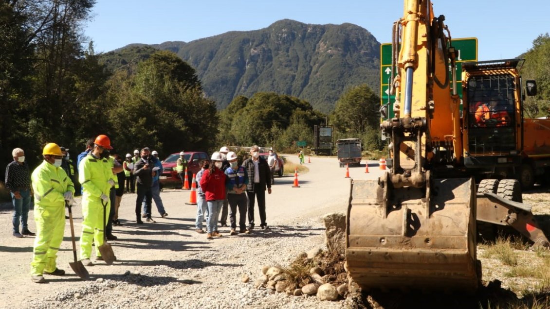 Entregan terrenos para iniciar pavimentación de la Carretera Austral en comuna de Cisnes