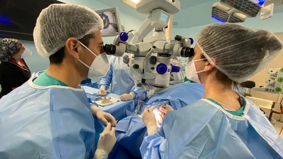 En La Serena se desarrolló el primer trasplante de córnea del norte del país