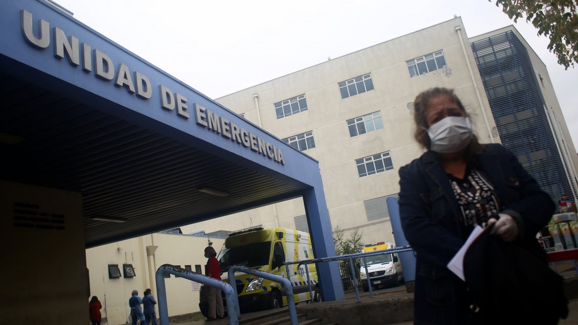 Asesor del Minsal prevé caída de casos, pero otro mes 