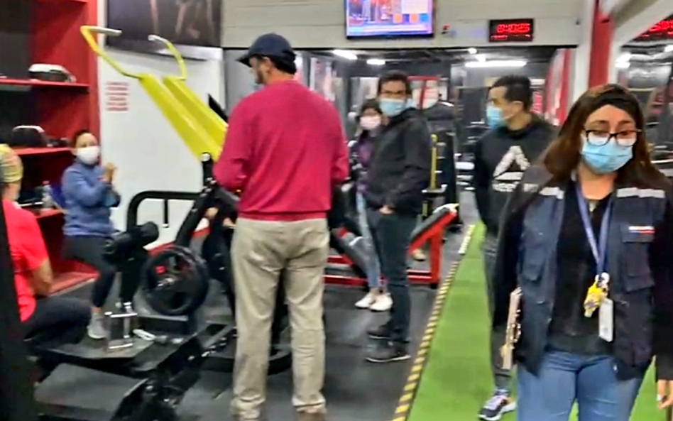 Con ropas deportivas y todo: Siete personas fueron detenidas en un gimnasio de Teno