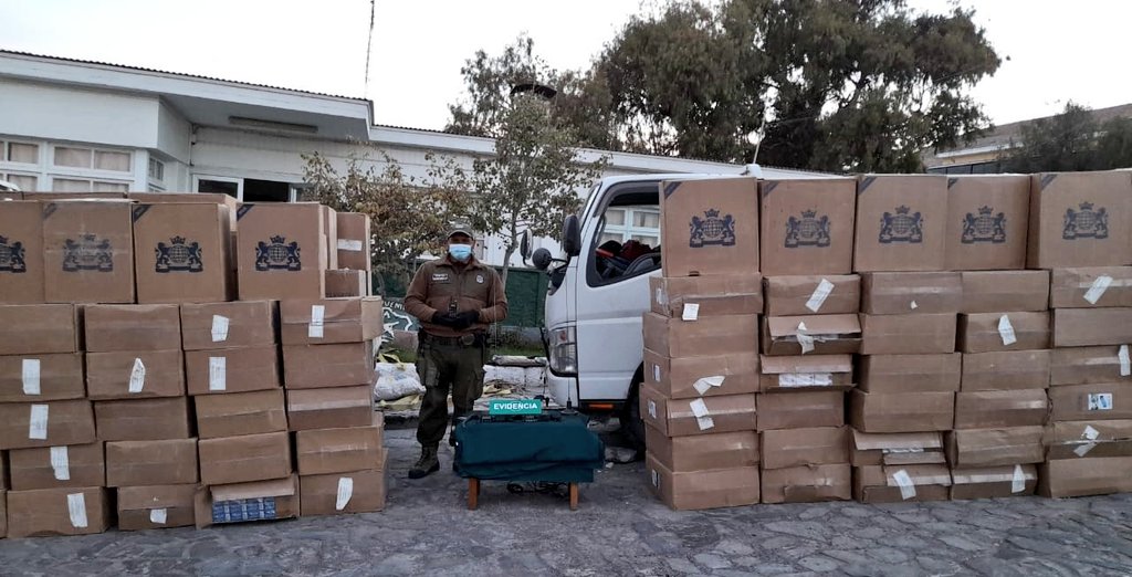 Persecución policial dejó al descubierto importante contrabando de cigarrillos en el norte