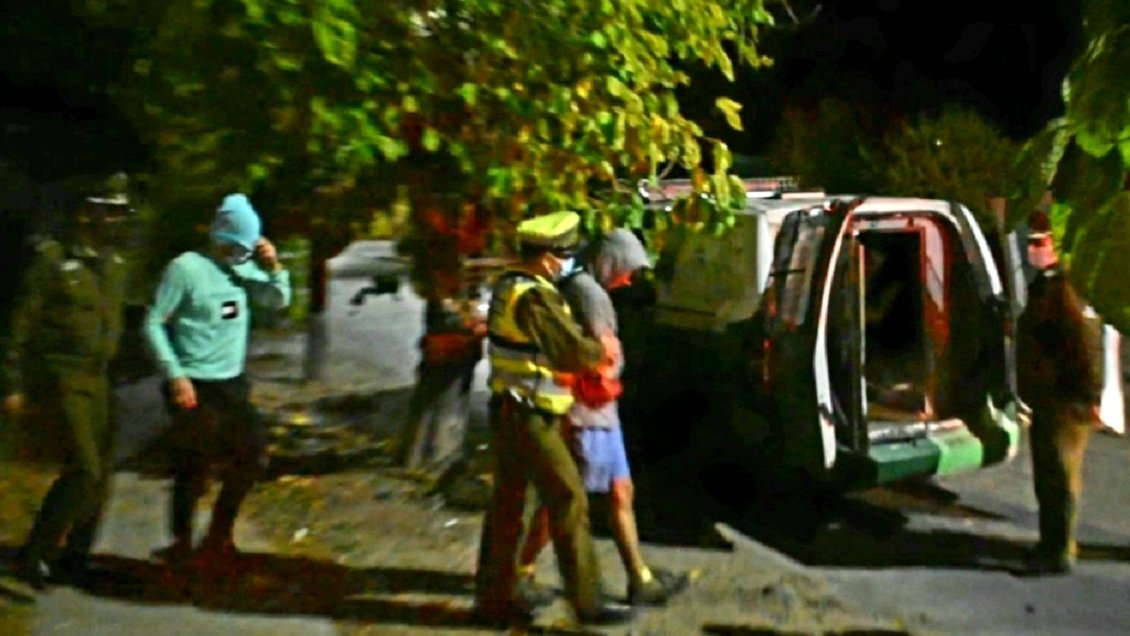 Fiesta clandestina dejó siete detenidos en el peor momento de la pandemia en el Maule