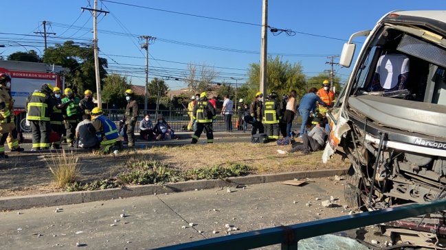 Choque de vehículo y bus interprovincial dejó 13 lesionados en Cerrillos