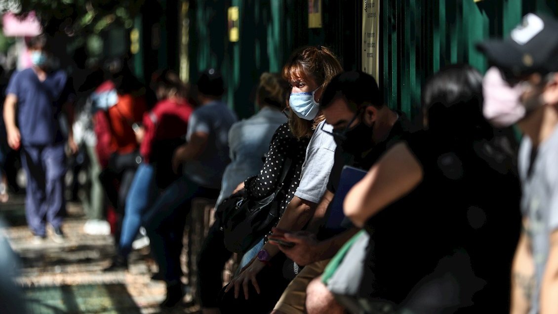 Argentina registró un nuevo récord con más de 27 mil nuevos casos de Covid-19 en un día