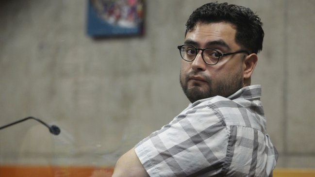 Fiscalía pidió ocho años de cárcel para profesor acusado de destruir torniquete del Metro