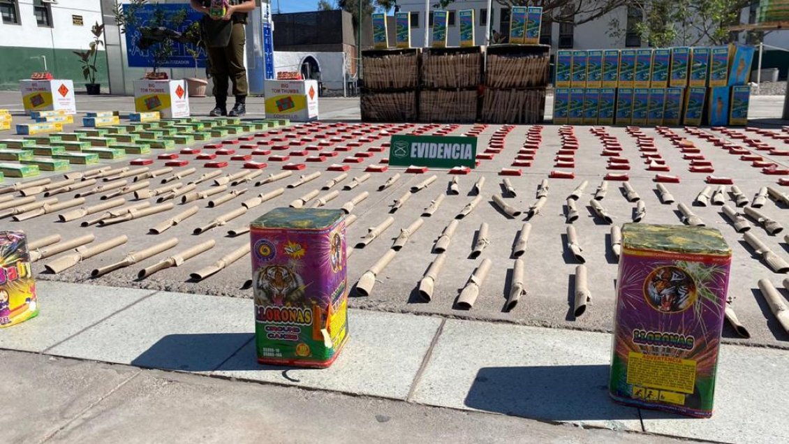 Vendedor ambulante ocultaba importante arsenal de fuegos artificiales en una bodega de Alto Hospicio