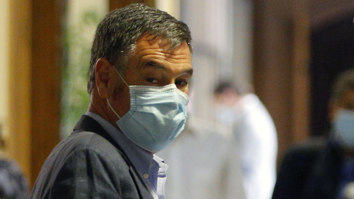 Tráfico de influencias: Ossandón descartaba utilizar su fuero y ahora se aferra a él