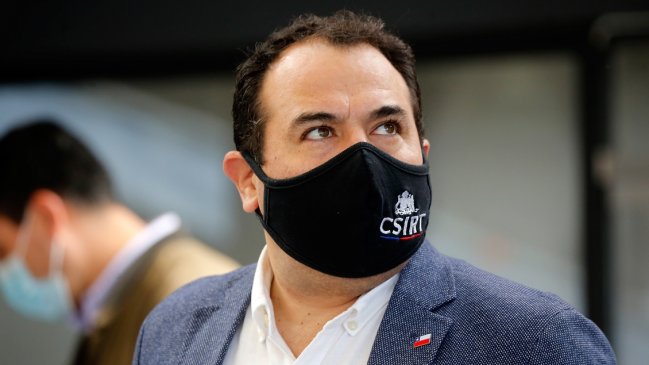 Galli y protestas por el 10%: Respeto a la Constitución no puede someterse a amenazas de violencia