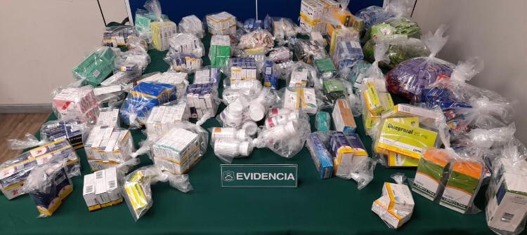Dos detenidos por vender medicamentos en una feria de La Calera
