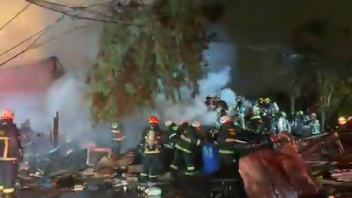 Una persona murió en incendio que arrasó con casa en Independencia