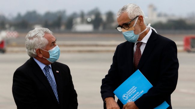 Representante de la OMS sigue apoyando estrategia chilena: 