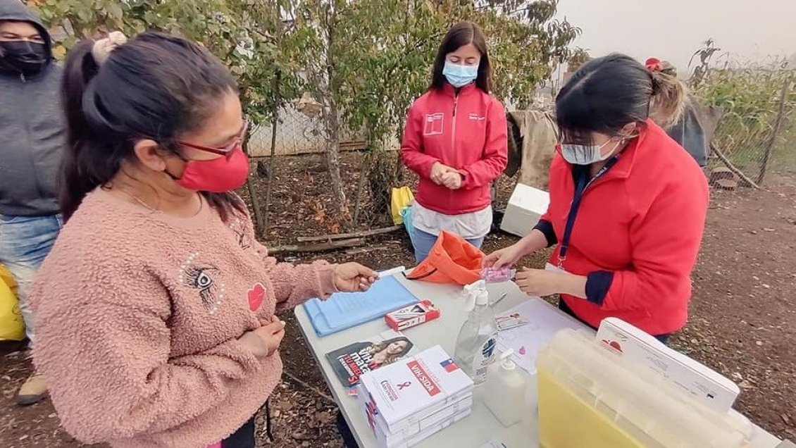 Ñuble: Campaña de test rápidos de VIH se aboca a los campamentos