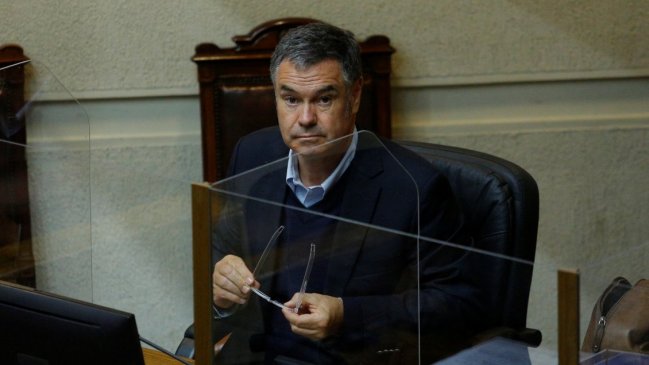 Senador Ossandón: Hay una crisis de conducción política en el país y es responsabilidad del Presidente