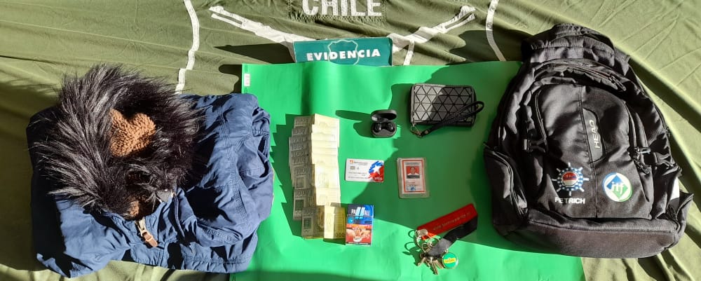 Joven de 21 años sumó 68 detenciones tras robar especies desde un auto en Valparaíso