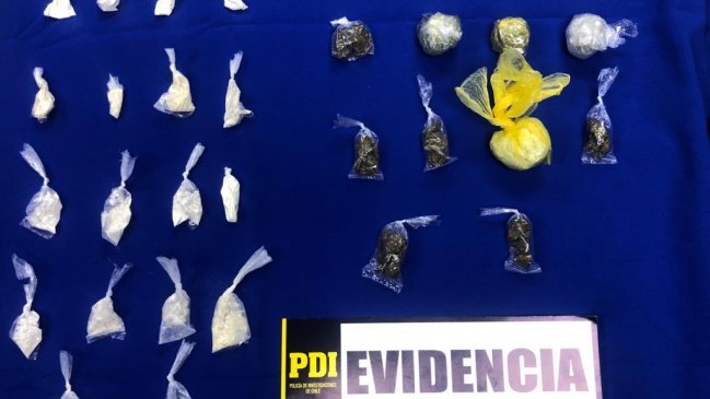 Tres detenidos por lanzar 