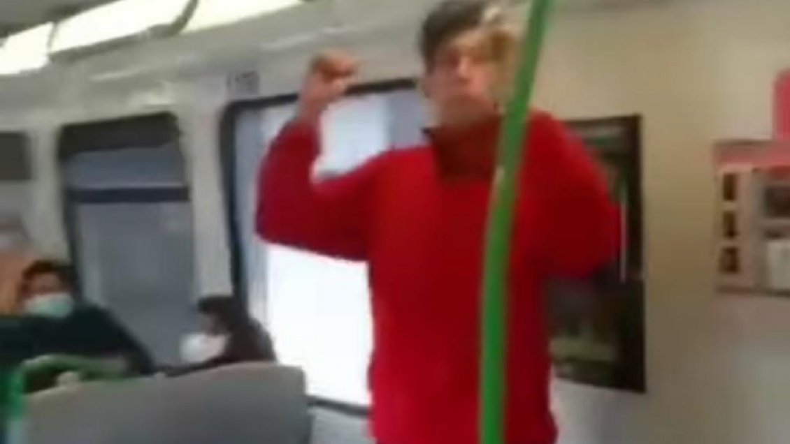 Guardia de Metro Valparaíso escupió a un músico al interior de un vagón