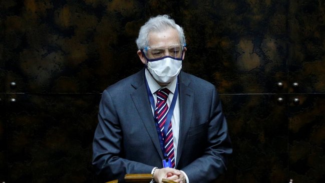 Fiscalía removió a funcionarios que fueron a restaurante con Raúl Guzmán en cuarentena