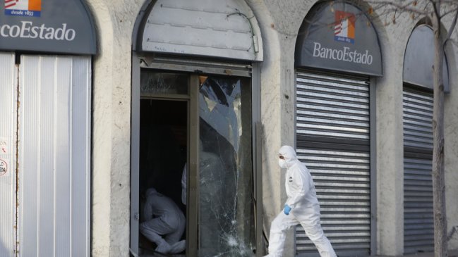 Grupo se adjudicó atentado al BancoEstado de Las Condes