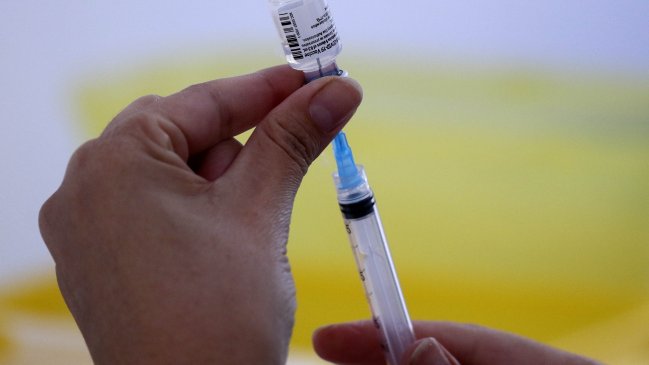 PUC y Sinovac trabajan en el primer laboratorio para producir vacunas contra el Covid en Chile