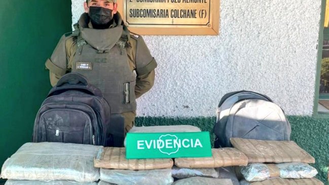 Extranjero fue sorprendido ingresando por paso no habilitado con 26 kilos de marihuana