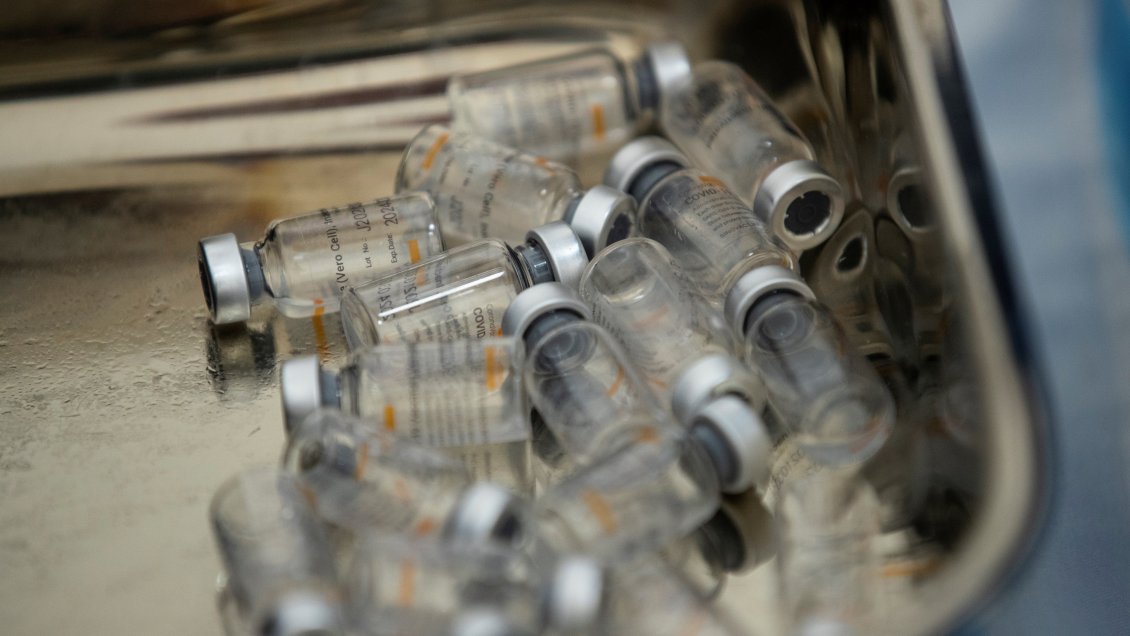 Llega a la Agencia Europea primera vacuna china del covid-19 y cuarta en revisión continua