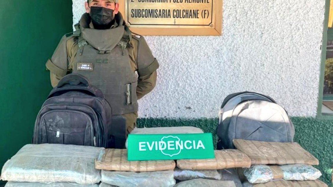 Extranjero fue sorprendido ingresando por paso no habilitado con 26 kilos de marihuana