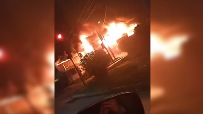 Gigantesco incendio deja sin camiones de basura a Coyhaique: no habrá recolección este sábado