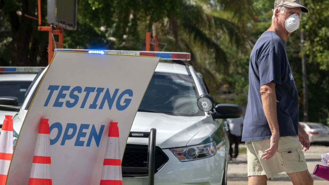 Variantes de Covid-19 se disparan en Florida y dejan 67 muertos