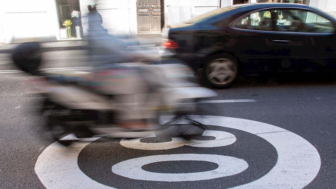 España reduce incluso a 20 kilómetros por hora el límite máximo de velocidad en ciudades