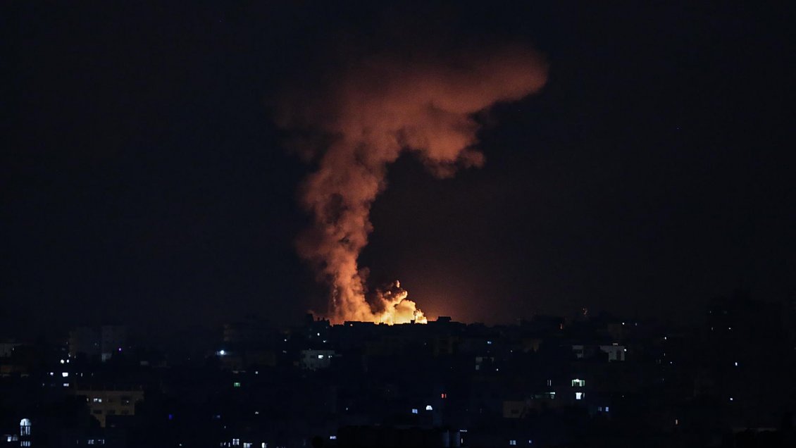Intensos bombardeos israelíes desde tierra y aire en Gaza