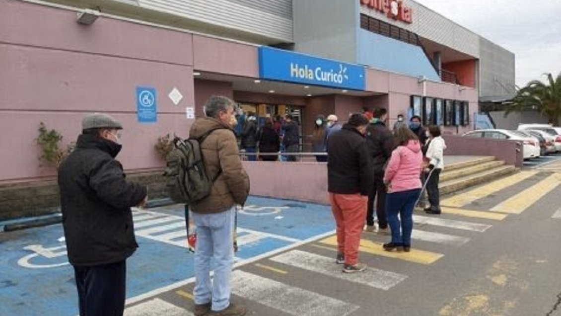 Comercio de Curicó se sumó a la rebeldía: 