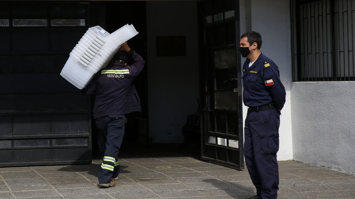 Vocal era contacto estrecho y obligó al cierre temporal de un local de votación en Quintero