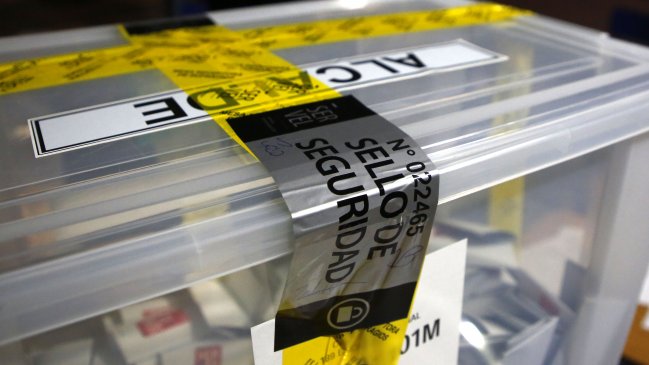 Cierran las mesas en el primer día de votaciones: Urnas quedarán selladas