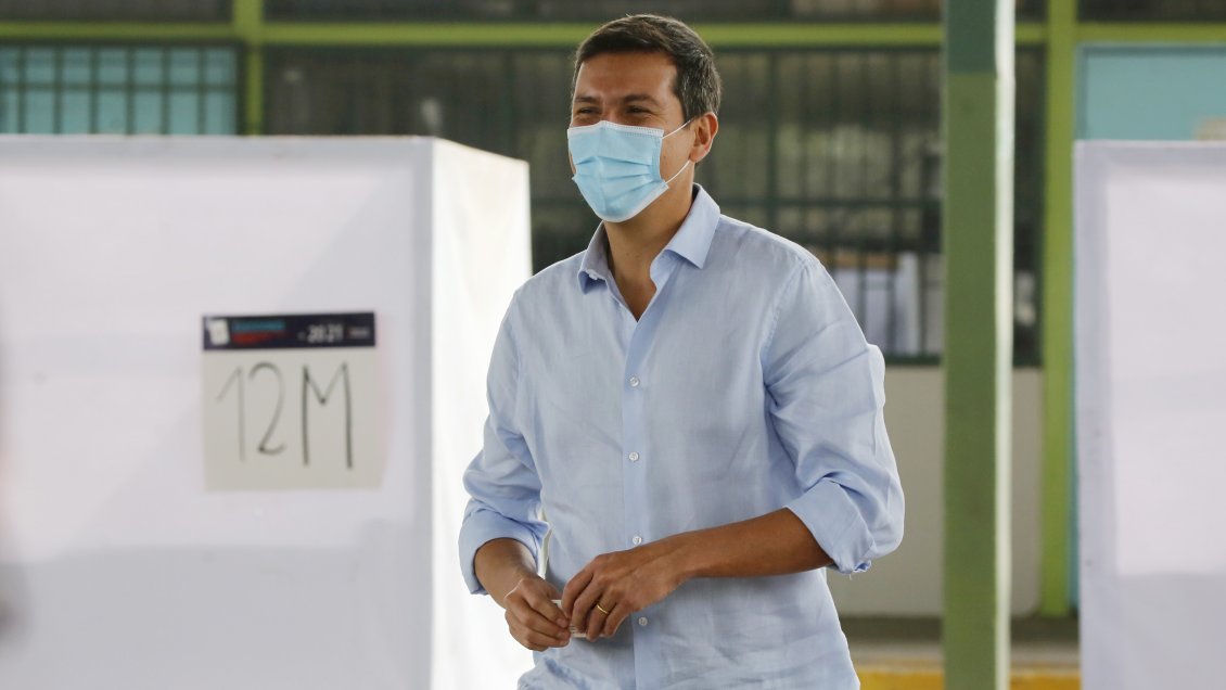 Alcalde de Renca supera el 90 por ciento de los votos